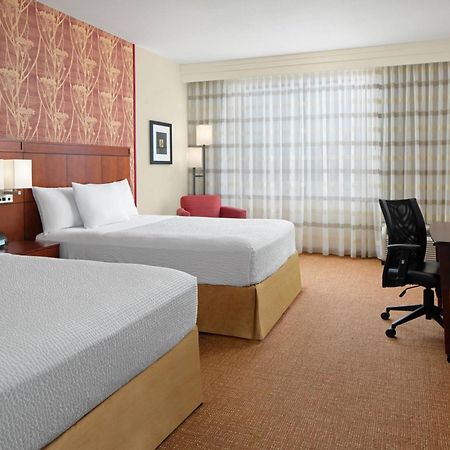 Courtyard By Marriott Houston Kingwood Hotel Kinwood Exterior foto
