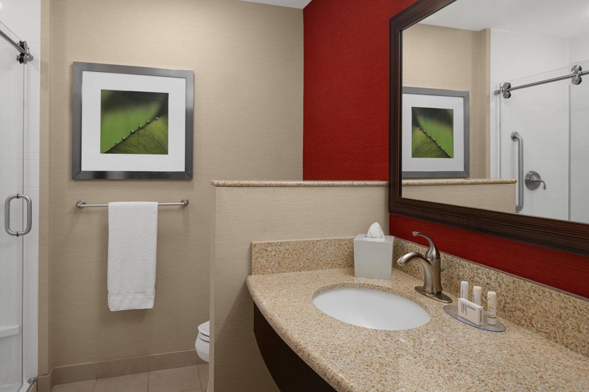 Courtyard By Marriott Houston Kingwood Hotel Kinwood Exterior foto